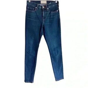 Everlane Skinny Ankle Dark Wash Cotton Blend Jeans
Size 25